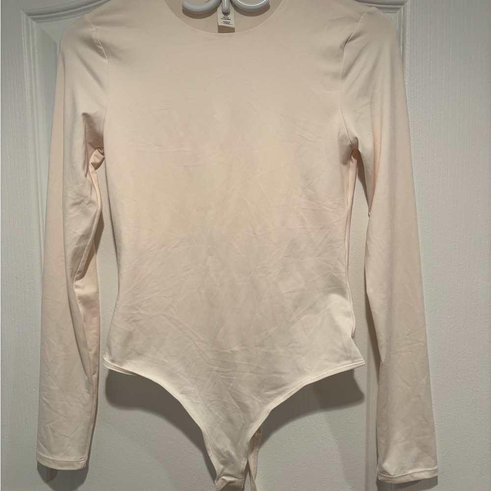 H&M Cream Long Sleeve Bodysuit